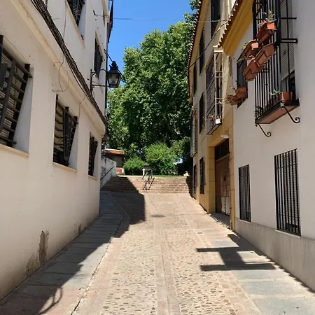 Apartamento A Estrenar A Un Minuto Del Alcazar *